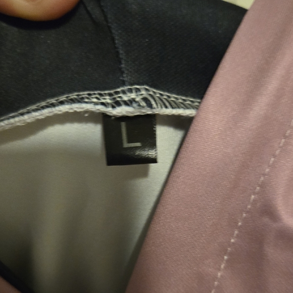 Pink, Silky-feeling Hoodie - Picture 3 of 9